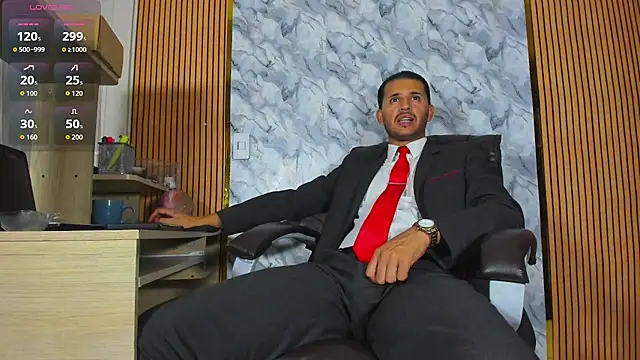Hideintheoffice online show from May 5, 2026, 3:58 am