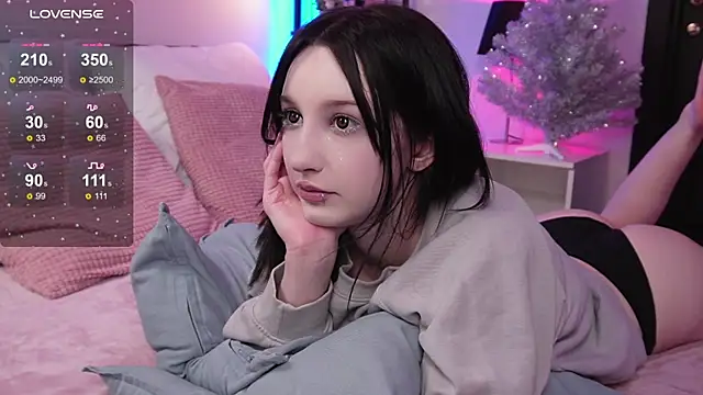 Snapshot of Lissa_Meow_ chatting on December 22, 2024, 4:06 pm Lissa Meow online show from December 22, 2024, 4:06 pm