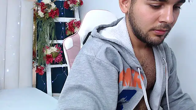 Samir bear online show from March 17, 2025, 3:29 pm