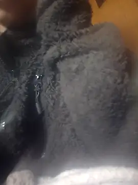 carmelbbyx22 online show from February 16, 2026, 2:46 pm