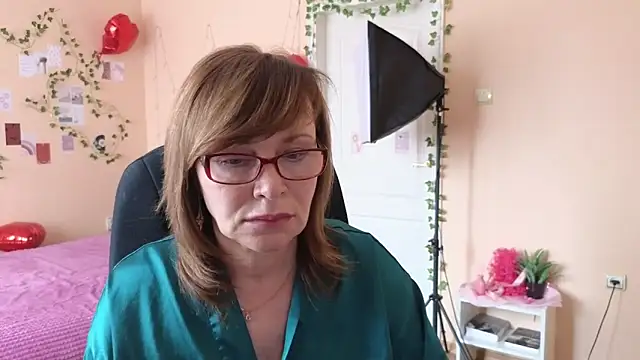 Miss Moren online show from March 27, 2026, 8:37 am
