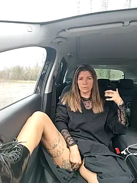 sansan2411 online show from February 19, 2026, 1:40 pm