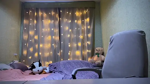 Snapshot of IlonaMurf chatting on January 24, 2025, 1:14 pm IlonaMurf online show from January 24, 2025, 1:14 pm