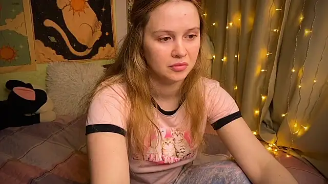 Snapshot of IlonaMurf chatting on March 22, 2025, 6:36 pm IlonaMurf online show from March 22, 2025, 6:36 pm