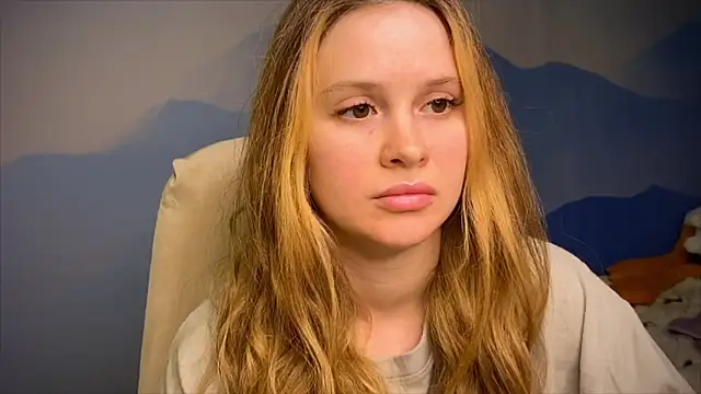 Snapshot of IlonaMurf chatting on September 10, 2025, 5:02 pm IlonaMurf online show from September 10, 2025, 5:02 pm