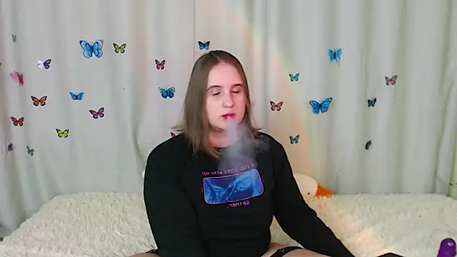 Phantommira online show from February 5, 2025, 10:33 pm