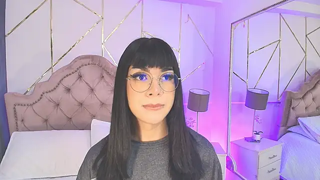 RoseCassie online show from January 31, 2025, 12:40 pm