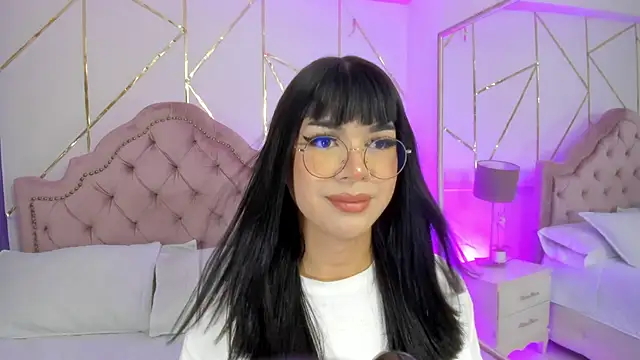 RoseCassie online show from February 1, 2025, 12:47 pm