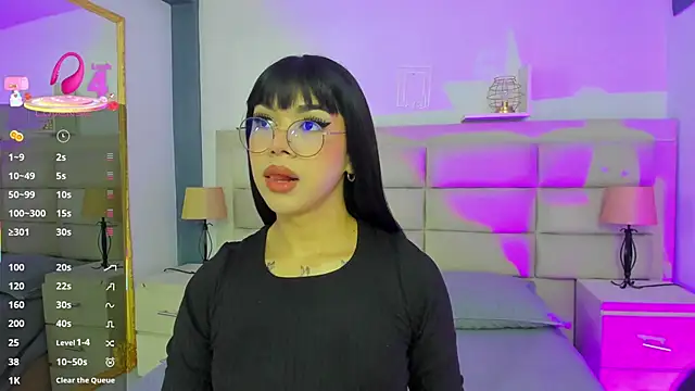 RoseCassie online show from March 17, 2025, 12:25 pm