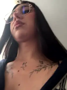 RoseCassie online show from January 8, 2026, 12:18 pm