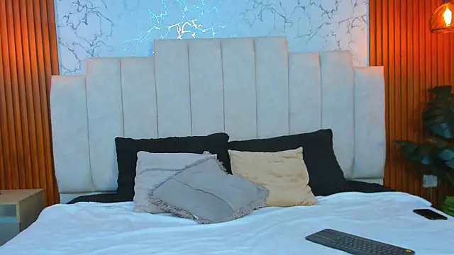 AinaraJimenez online show from February 6, 2025, 9:43 am