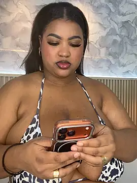 Snapshot of AinaraJimenez chatting on June 29, 2026, 6:19 pm AinaraJimenez online show from June 29, 2026, 6:19 pm