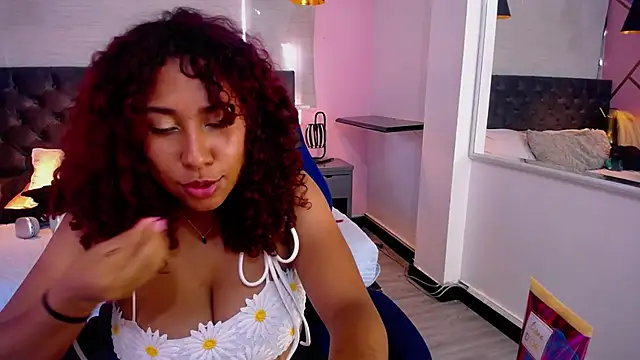 Snapshot of lauraltt chatting on January 9, 2025, 6:57 pm lauraltt online show from January 9, 2025, 6:57 pm