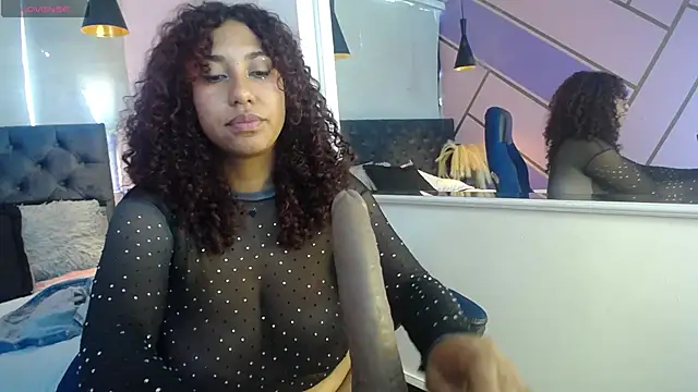 Snapshot of lauraltt chatting on January 16, 2025, 4:28 pm lauraltt online show from January 16, 2025, 4:28 pm