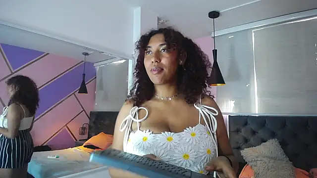 Snapshot of lauraltt chatting on January 27, 2025, 4:22 pm lauraltt online show from January 27, 2025, 4:22 pm