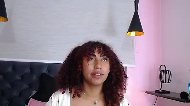 Snapshot of lauraltt chatting on February 23, 2025, 7:11 am lauraltt online show from February 23, 2025, 7:11 am