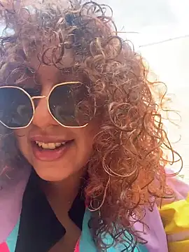 Snapshot of lauraltt chatting on November 10, 2025, 7:13 pm lauraltt online show from November 10, 2025, 7:13 pm