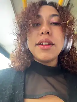 Snapshot of lauraltt chatting on November 15, 2025, 6:37 pm lauraltt online show from November 15, 2025, 6:37 pm