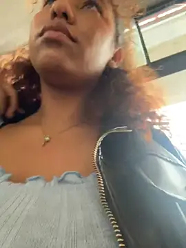 Snapshot of lauraltt chatting on December 16, 2025, 7:08 pm lauraltt online show from December 16, 2025, 7:08 pm