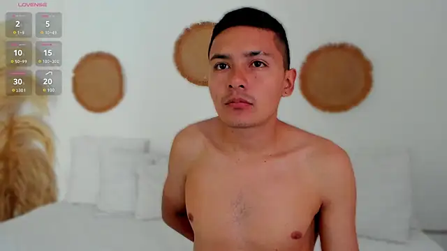 Snapshot of TifannyRossiii chatting on March 6, 2025, 4:28 pm TifannyRossiii online show from March 6, 2025, 4:28 pm