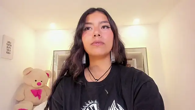 Snapshot of Katta_ossa chatting on December 30, 2024, 7:53 pm Katta ossa online show from December 30, 2024, 7:53 pm