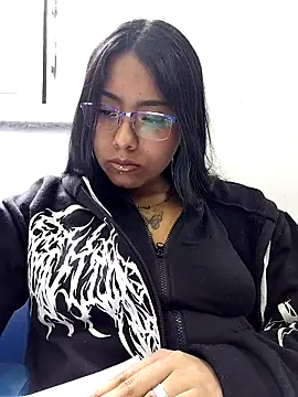 Snapshot of Katta_ossa chatting on March 2, 2026, 1:51 pm Katta ossa online show from March 2, 2026, 1:51 pm