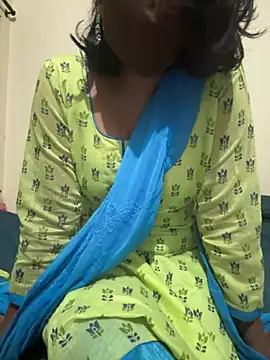 priyadevi17 online show from January 26, 2025, 7:41 pm