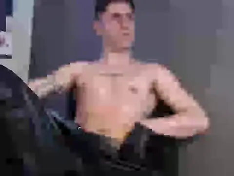 Antonello Vannucci online show from February 4, 2026, 3:40 pm