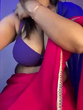 honeyboobies7249 online show from May 18, 2026, 7:09 pm