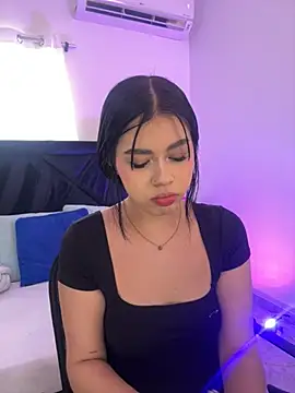 Snapshot of Lily_Woodz chatting on May 28, 2026, 7:11 pm Lily Woodz online show from May 28, 2026, 7:11 pm