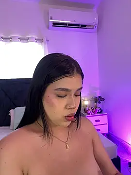 Snapshot of Lily_Woodz chatting on June 27, 2026, 7:08 pm Lily Woodz online show from June 27, 2026, 7:08 pm