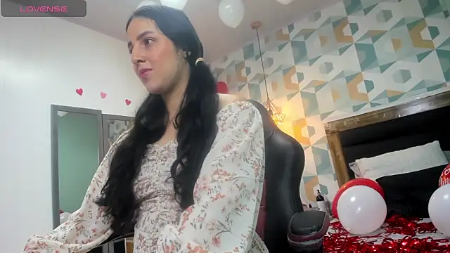 ARYAMORGAN1 online show from February 14, 2025, 12:36 pm