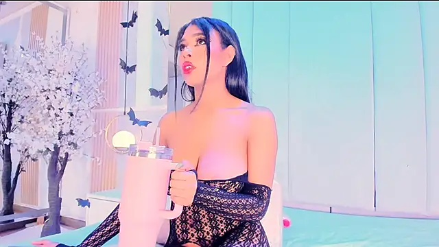 salomebenz online show from November 3, 2025, 10:10 pm