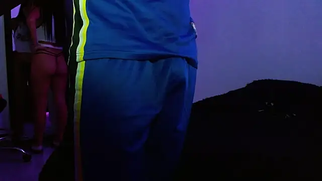 miia-liiam online show from February 17, 2026, 6:10 am