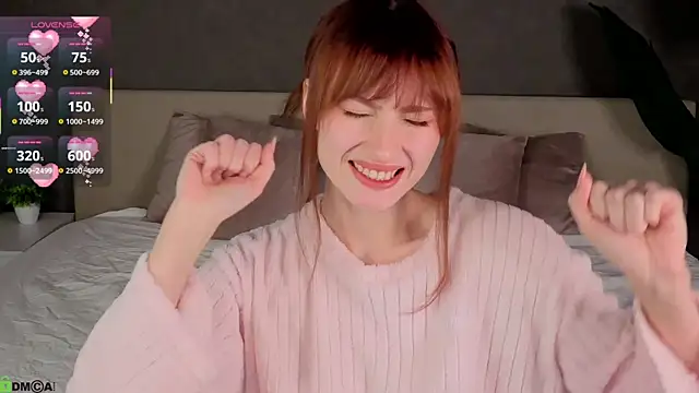 Snapshot of Mollly_Rouge chatting on September 29, 2025, 10:58 pm Mollly Rouge online show from September 29, 2025, 10:58 pm