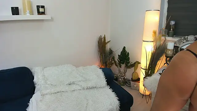 Aileen Stone online show from January 1, 2025, 4:50 pm