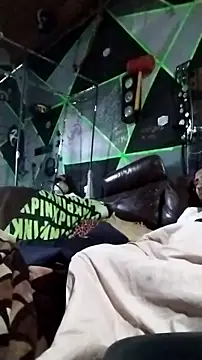 dulcedeseo13 online show from February 2, 2026, 6:28 pm