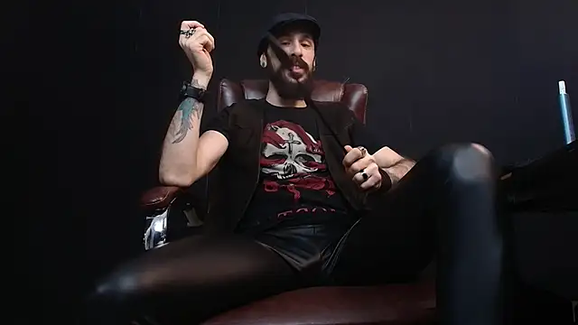 Snapshot of AxelColton chatting on February 14, 2025, 6:12 am AxelColton online show from February 14, 2025, 6:12 am