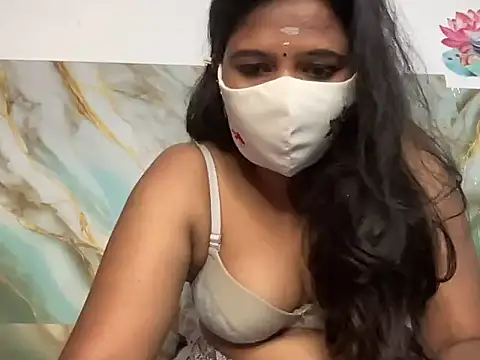 Tamil Sanjana  online show from December 14, 2025, 1:27 pm