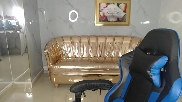 Snapshot of honey_torres_sub chatting on March 15, 2025, 1:29 pm honey torres sub online show from March 15, 2025, 1:29 pm