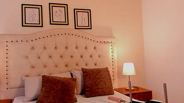 ashly  ms online show from October 2, 2025, 6:59 pm