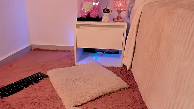 Alissonroses online show from January 16, 2026, 8:46 pm