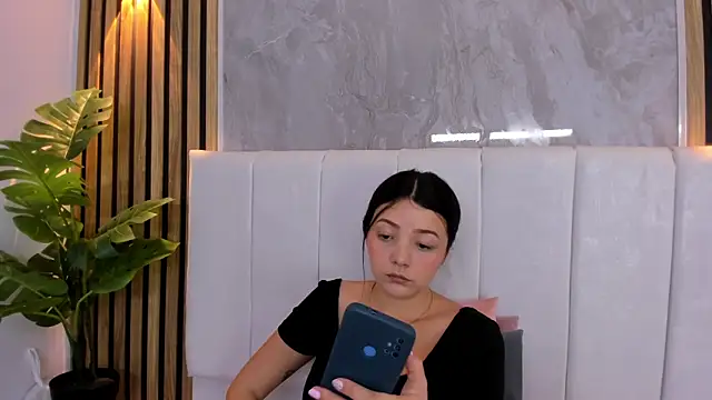 Snapshot of Samantha_Good chatting on June 28, 2026, 12:00 pm Samantha Good online show from June 28, 2026, 12:00 pm
