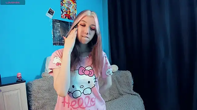 Snapshot of _Mindy_ chatting on January 11, 2025, 1:16 am Mindy online show from January 11, 2025, 1:16 am