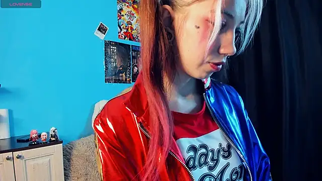 Snapshot of _Mindy_ chatting on January 24, 2025, 3:00 am Mindy online show from January 24, 2025, 3:00 am