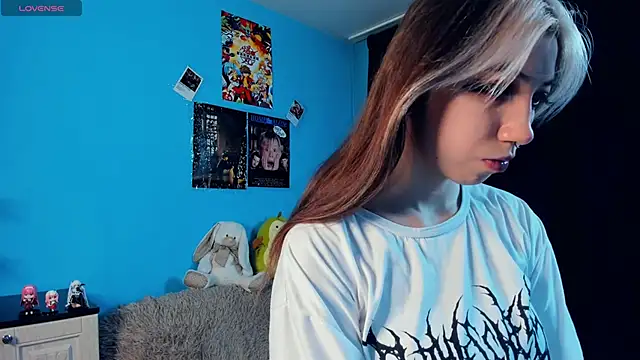 Snapshot of _Mindy_ chatting on February 2, 2025, 2:06 am Mindy online show from February 2, 2025, 2:06 am