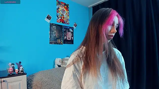 Snapshot of _Mindy_ chatting on February 22, 2025, 3:23 am Mindy online show from February 22, 2025, 3:23 am