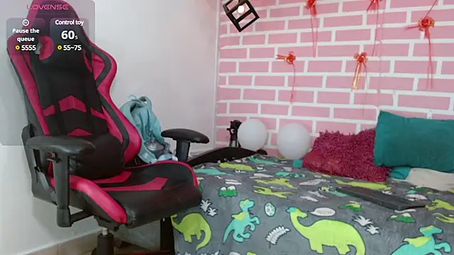 Snapshot of dani-lue chatting on February 15, 2025, 2:00 pm dani-lue online show from February 15, 2025, 2:00 pm