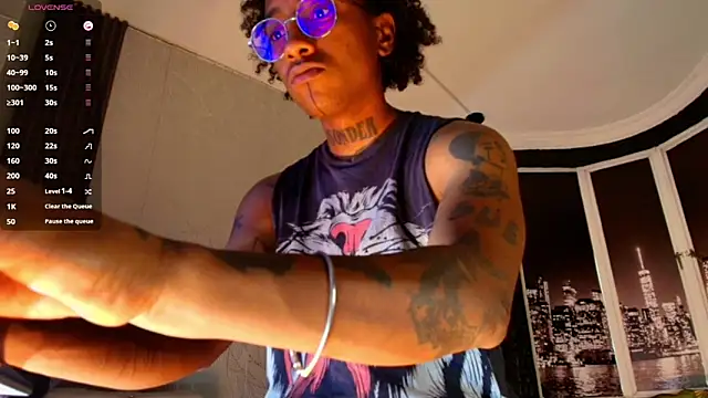 Snapshot of JhonyMiller_ chatting on March 21, 2025, 7:57 pm JhonyMiller online show from March 21, 2025, 7:57 pm