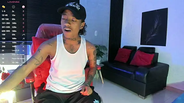 Snapshot of JhonyMiller_ chatting on September 13, 2025, 8:19 pm JhonyMiller online show from September 13, 2025, 8:19 pm